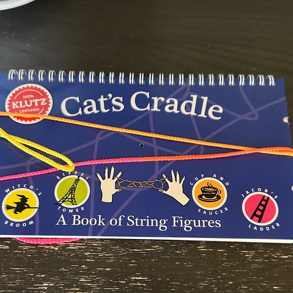 Cat's Cradle String Figures Book - Blue